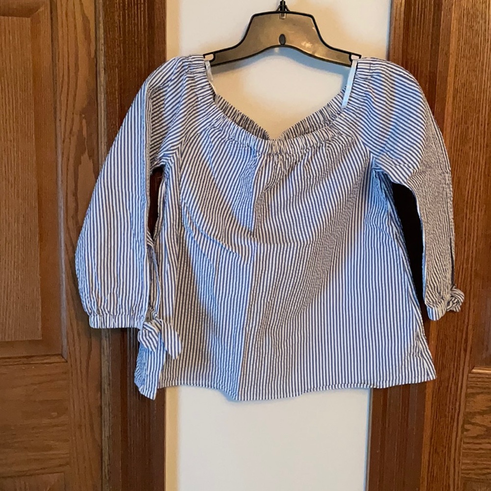 Seersucker off the shoulder top, with tie detail on sleeves
